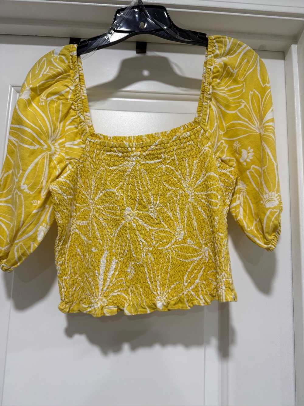 Universal Thread Yellow Floral Smocked Puff-Sleeve Crop Top